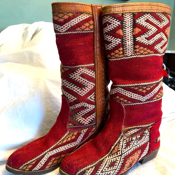 Moroccan Kilim Boots - Picture 1 of 9